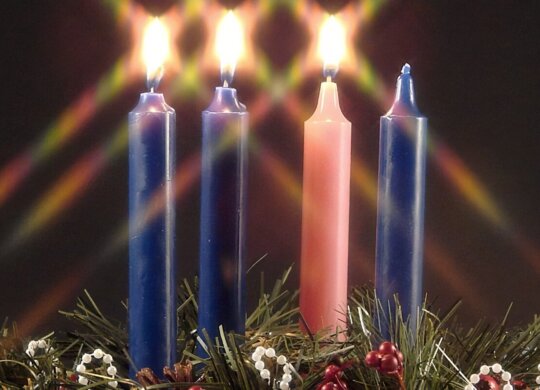 advent 3 candle